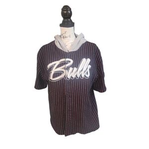 Chicago Bulls‎ NBA Button Up Hooded Mens Stripe Shirt Size Medium